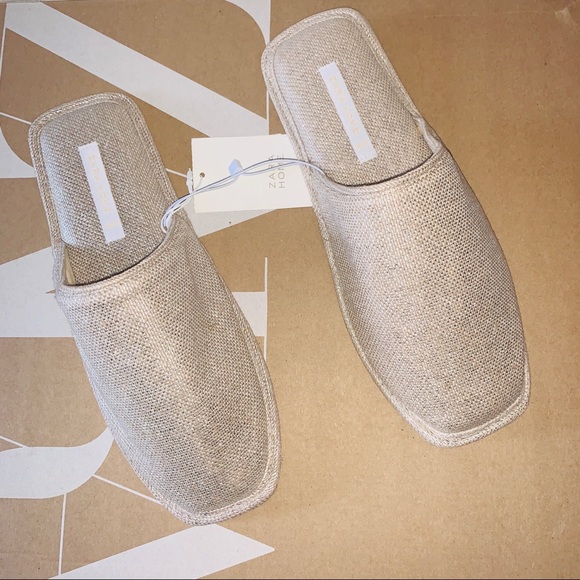 NWT ZARA SHIMMERY WOVEN CUSHIONED HOTEL SLIPPERS SIZE 37 - Picture 1 of 1